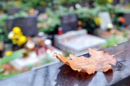 feuille-monument-funeraire